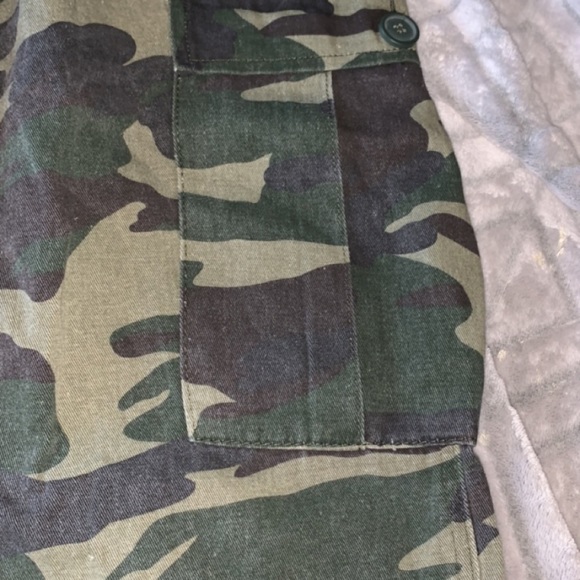 Fashion Nova Camouflage pant - Picture 2 of 5